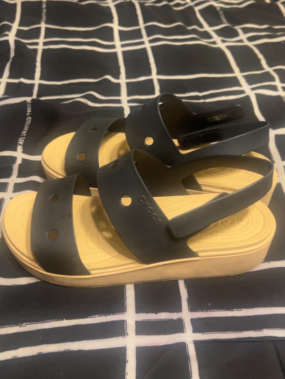 Croc sandals - Picture 2 of 2